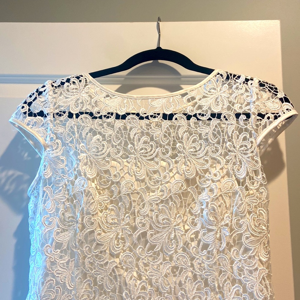 Adrianna Papell. ladies size 6. white dress - Picture 2 of 5